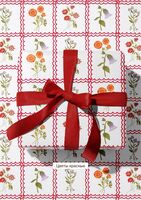 Бумага упаковочная "Красные цветы" (67х100 см)