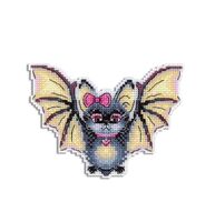 Набор для вышивания на пластиковой канве "Летучая леди" (90х120 мм)