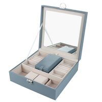 Шкатулка для украшений (25х25х8 см)